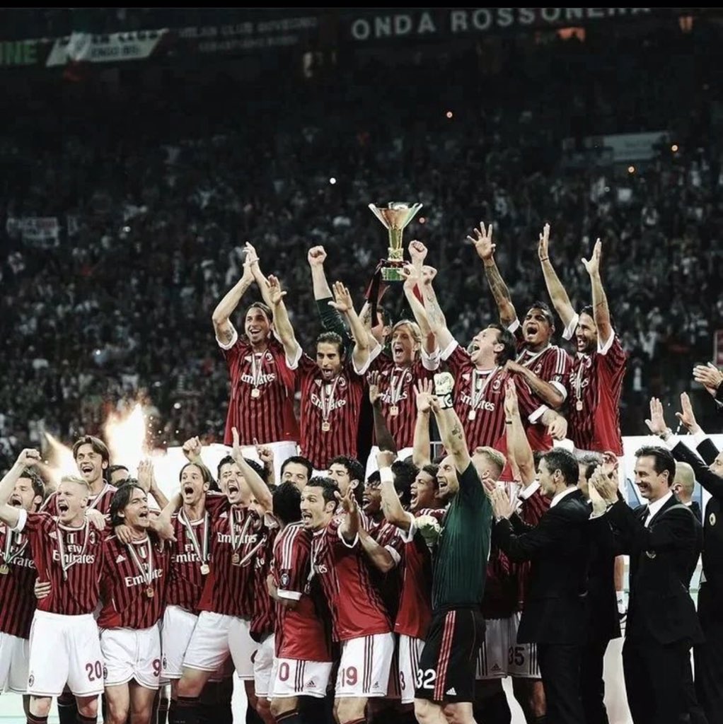 Milanista1899_'s tweet photo. AC MILAN PICTURE THAT GO HARD. https://t.co/SgzVFgtCWP