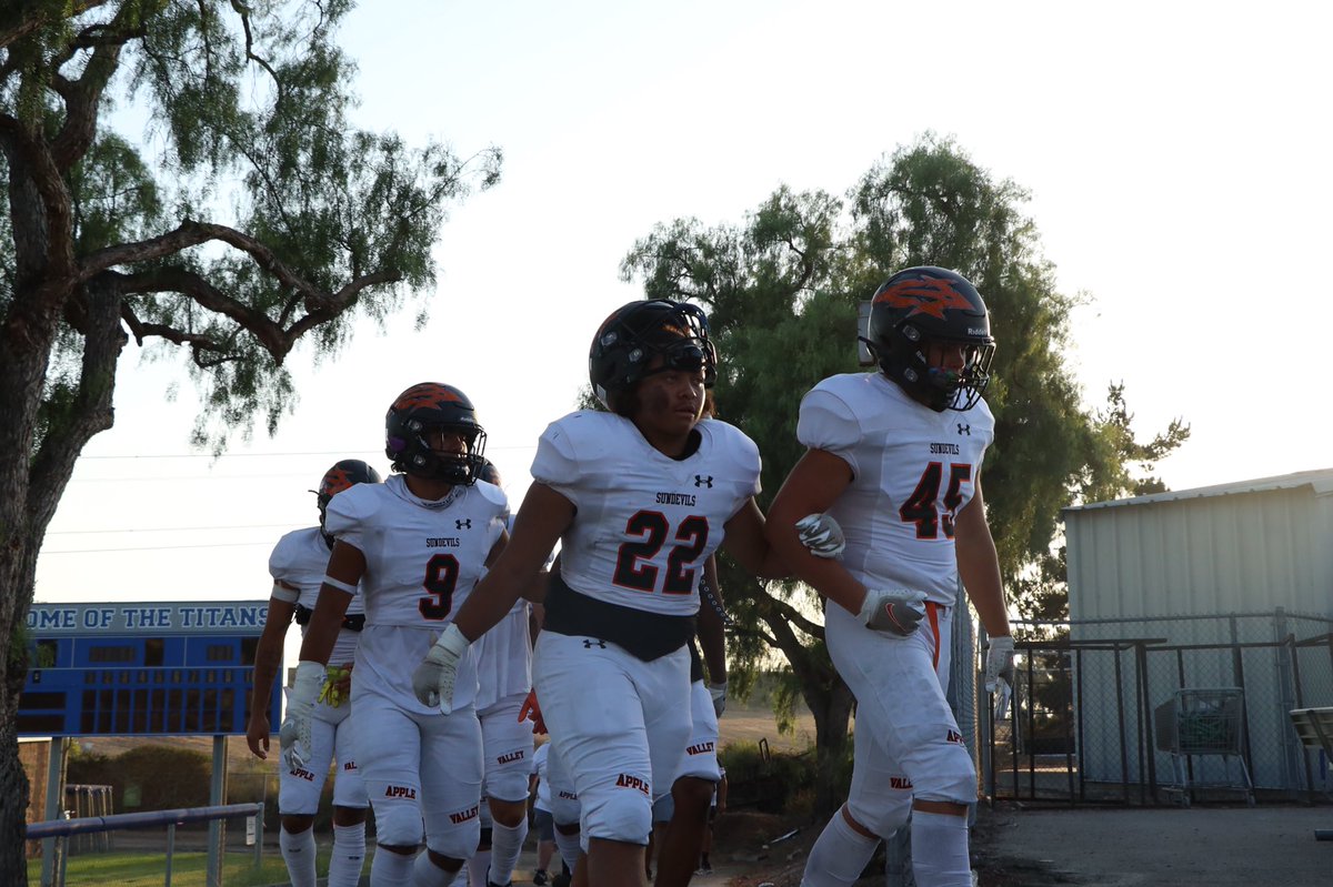 AVSunDevilFB's tweet photo. It’s game time baby. Let’s goooooooo. 📸: @james_steingall 🤘#GoDevils #D3 #Playoffs #CIF #SunDevilPrideIsContagious #limeman #7on #7on7 #Bleechr #Hudl #FridayNightLights #HighSchoolFootball #GameDay #CIFSS #D1Bound #SunDevilStadium #CollegeBound #NCAA #SoCalHighSchoolFootball https://t.co/M6hDPIGfCb