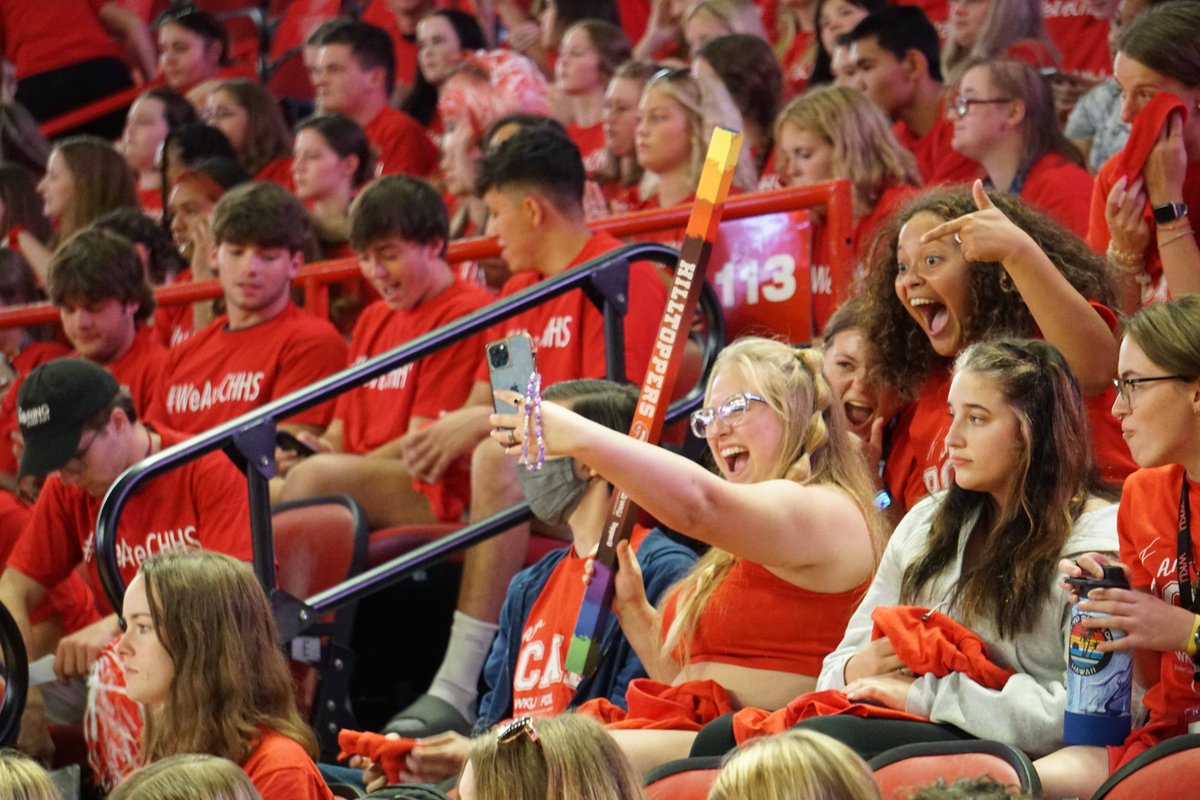 WKUMASTERPlan's tweet photo. Stand up and cheer, stand up and cheer for dear old Western! #TopperTraditions #wku #wku2026 #wkumasterplan https://t.co/nFPsdZXL8d