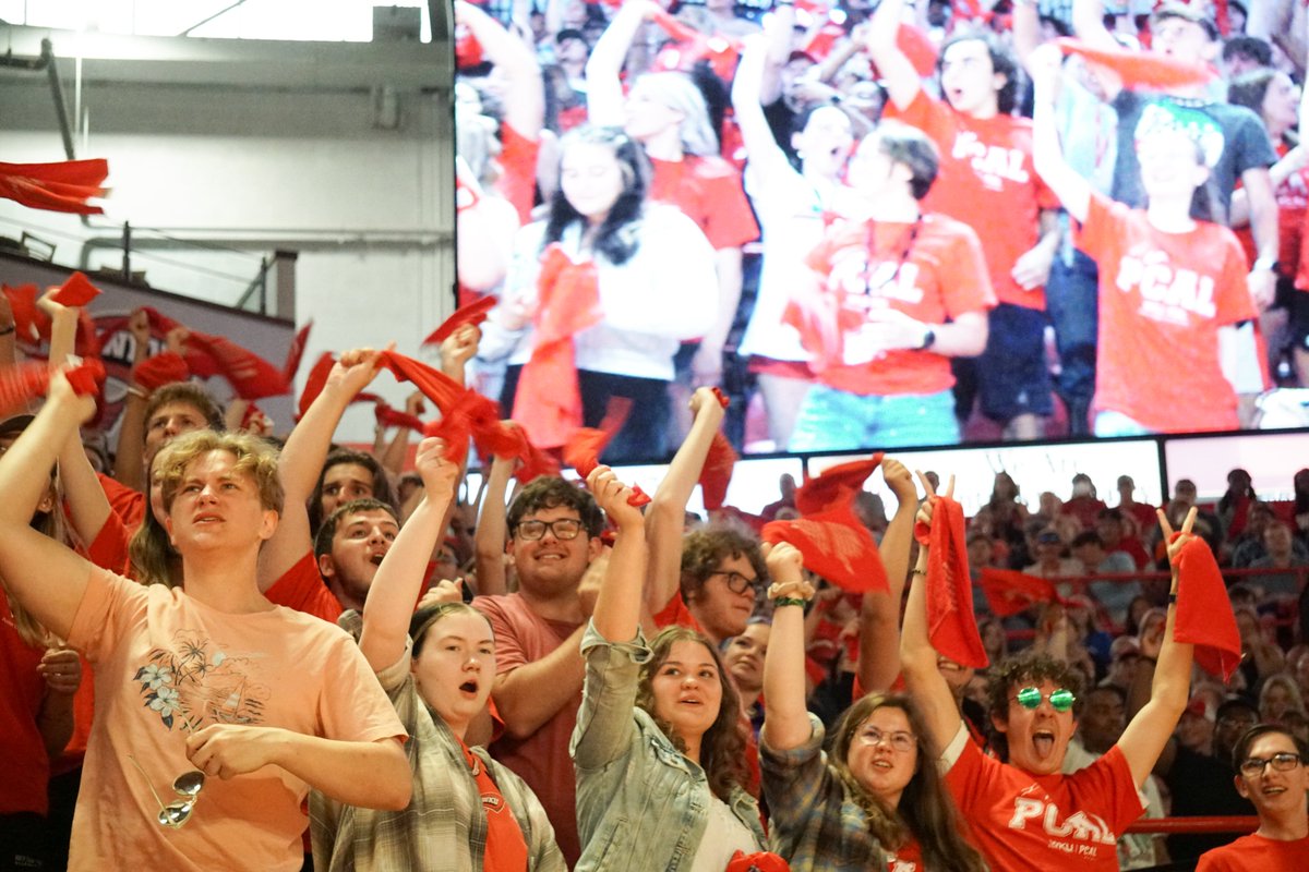 WKUMASTERPlan's tweet photo. Stand up and cheer, stand up and cheer for dear old Western! #TopperTraditions #wku #wku2026 #wkumasterplan https://t.co/nFPsdZXL8d