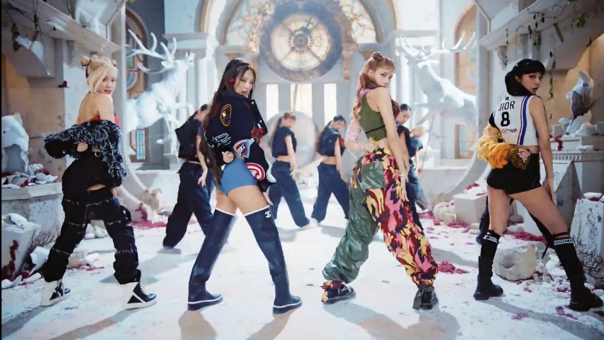 jensooIuv's tweet photo. #BLACKPINK  'Pink Venom' debuta en el puesto número 1 en la lista mundial de canciones de iTunes y se convierte en la primera canción femenina de KPOP en hacerlo en 2022. BLACKPINK IS THE REVOLUTION https://t.co/u9XoabYXR7