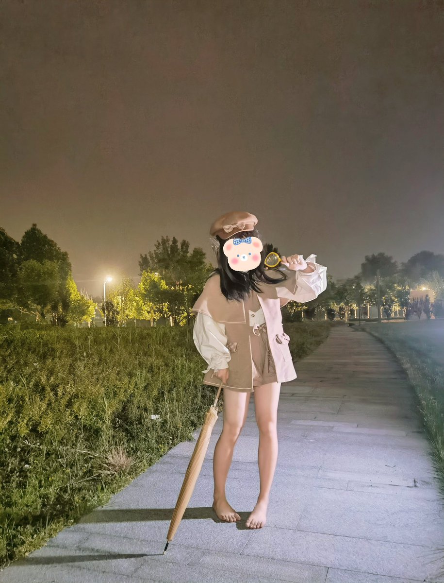 TokiToken007's tweet photo. 已打开dm、欢迎各位来沟通交流。#镣铐 #脚铐 #足枷 #足錠 #裸足 #女囚 #女犯 #拘束 #拘束具 #sm https://t.co/VXhkFHzVM0