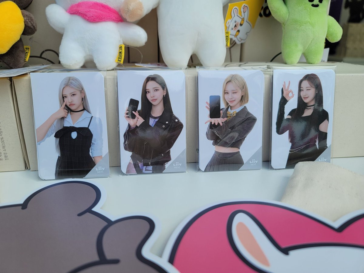 boogthv's tweet photo. #aespa para LIIV NEXT photocard

#aespa #에스파 @aespa_official https://t.co/QqewAbAWg0