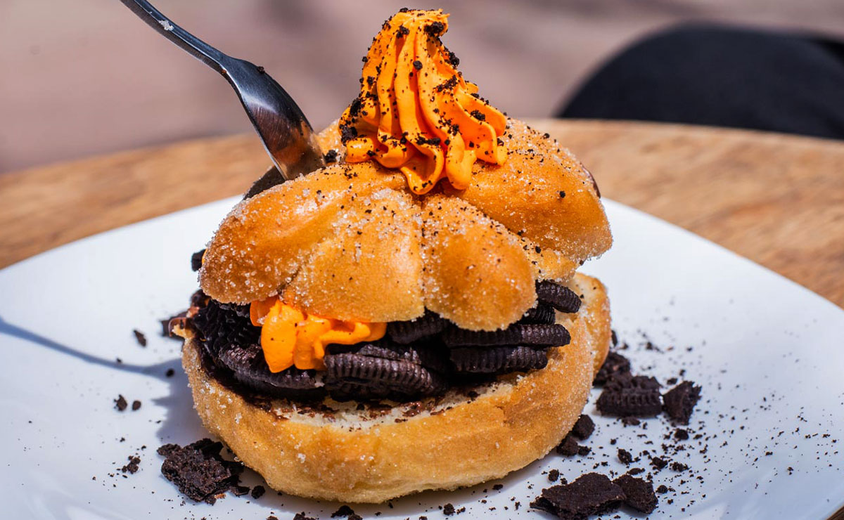 TolucalaBellaCd's tweet photo. ¿Dónde comer pan de muerto relleno en Toluca? Prueba esta deliciosa opción - https://t.co/FqzrpTstJT
#Noticias #Últimahora #FelizDía #Hoy #AlDía #AlMomento #PanDeMuerto #Toluca #Frappe #PanMuerto https://t.co/NrLWQz4su1