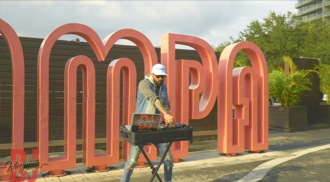 DjRicoSmooth's tweet photo. New mix up on youtube if you from Tampa and love Jook music/tampa music you enjoy this one https://t.co/Nzb9HTZE2W https://t.co/1MCY1BEwsR