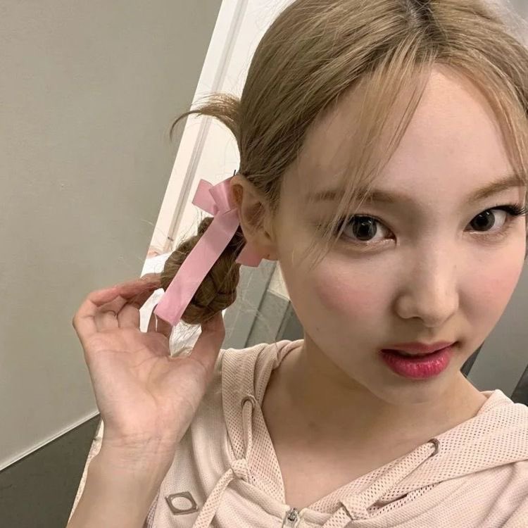 (っ- ‸ - ς) tweet media