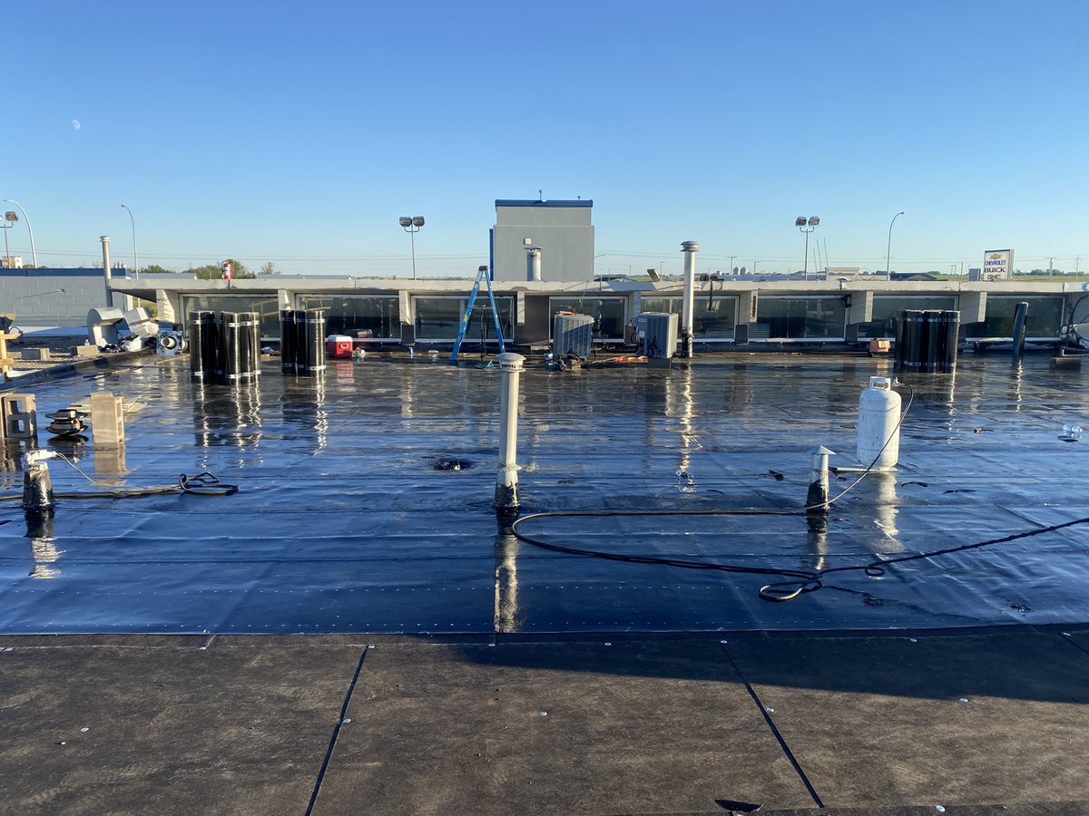 reliant_ltd's tweet photo. Flat roof https://t.co/ydSFGfmSE0
