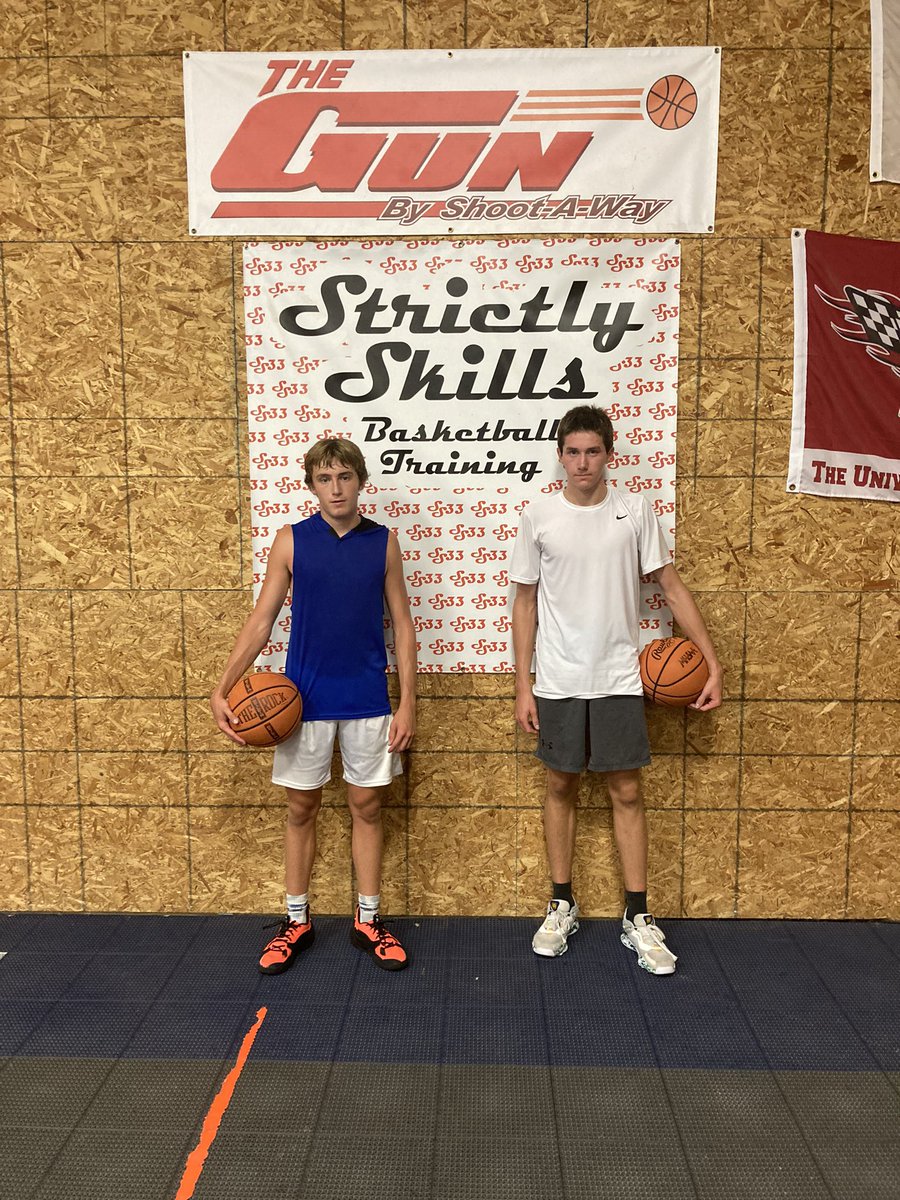 Great night working out 2 of the top players in 2024& 2025 class 2024 @NoahVanlaningh1 2025 @tucker_walther #SS33 @PrepHoopsMI
