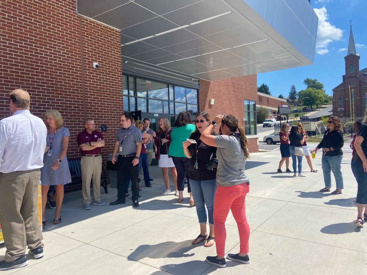 haleyfleegle's tweet photo. It was a great day to be a Mt. Lion! Welcoming back old friends and new with a little ice cream treat, AASD decal, and a motivating message from @AASDSuper!  Congratulations to Pam Skelley and @HoganBio4Life our CARE award winners!  22-23 is our year!
#gomtlions #backtothebasics https://t.co/F8kBuR3LVN