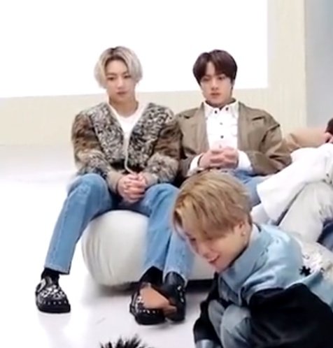 KookjinUniverse's tweet photo. Look at them!🥹 https://t.co/ap6yavx0nn