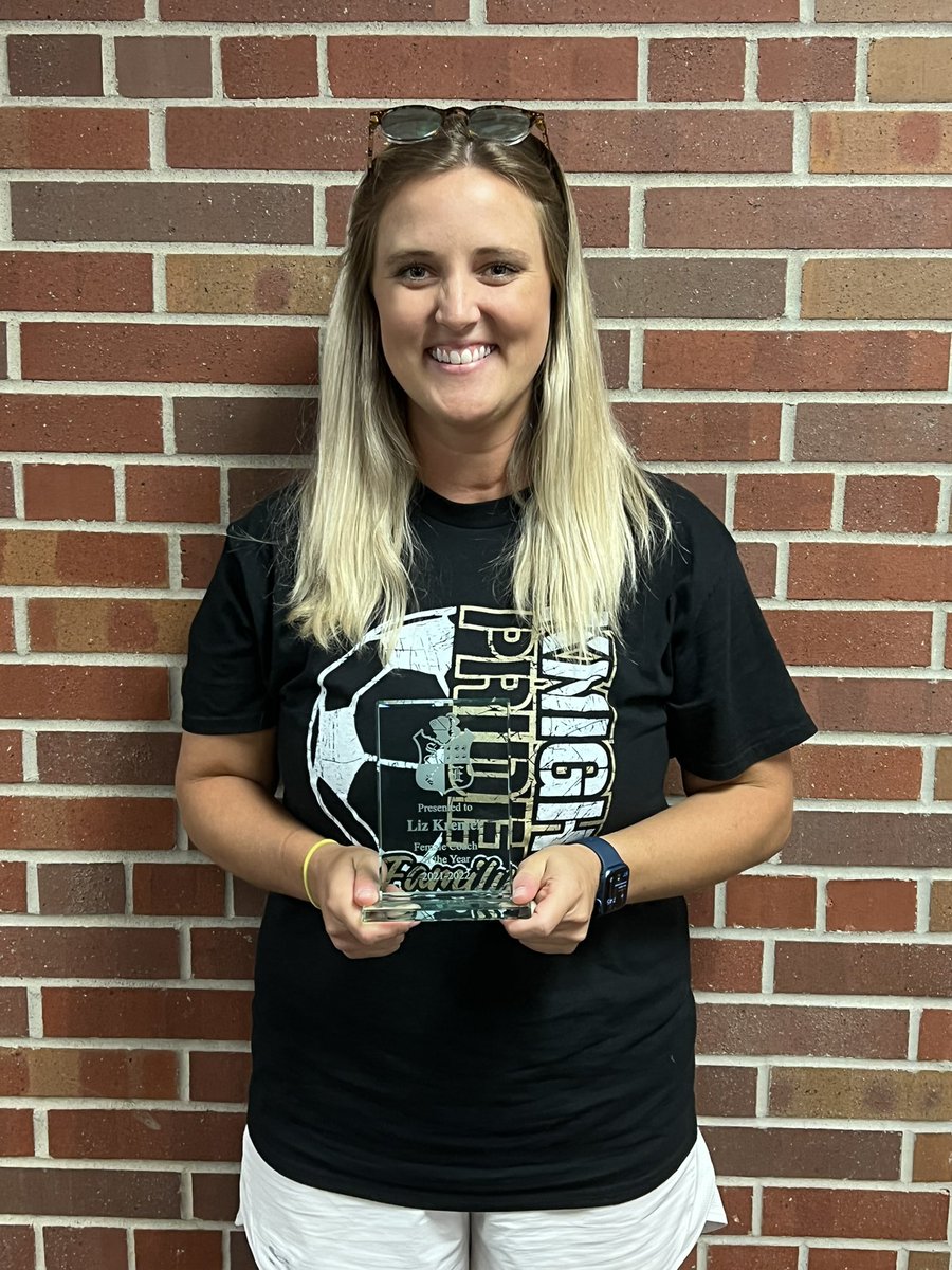 LSEAthletics's tweet photo. 21-22 Female Sports Coach of the Year, Liz Sundberg! ⚽️ Go Knights! @LSEGirls_Soccer https://t.co/w4Rg1V8KY6