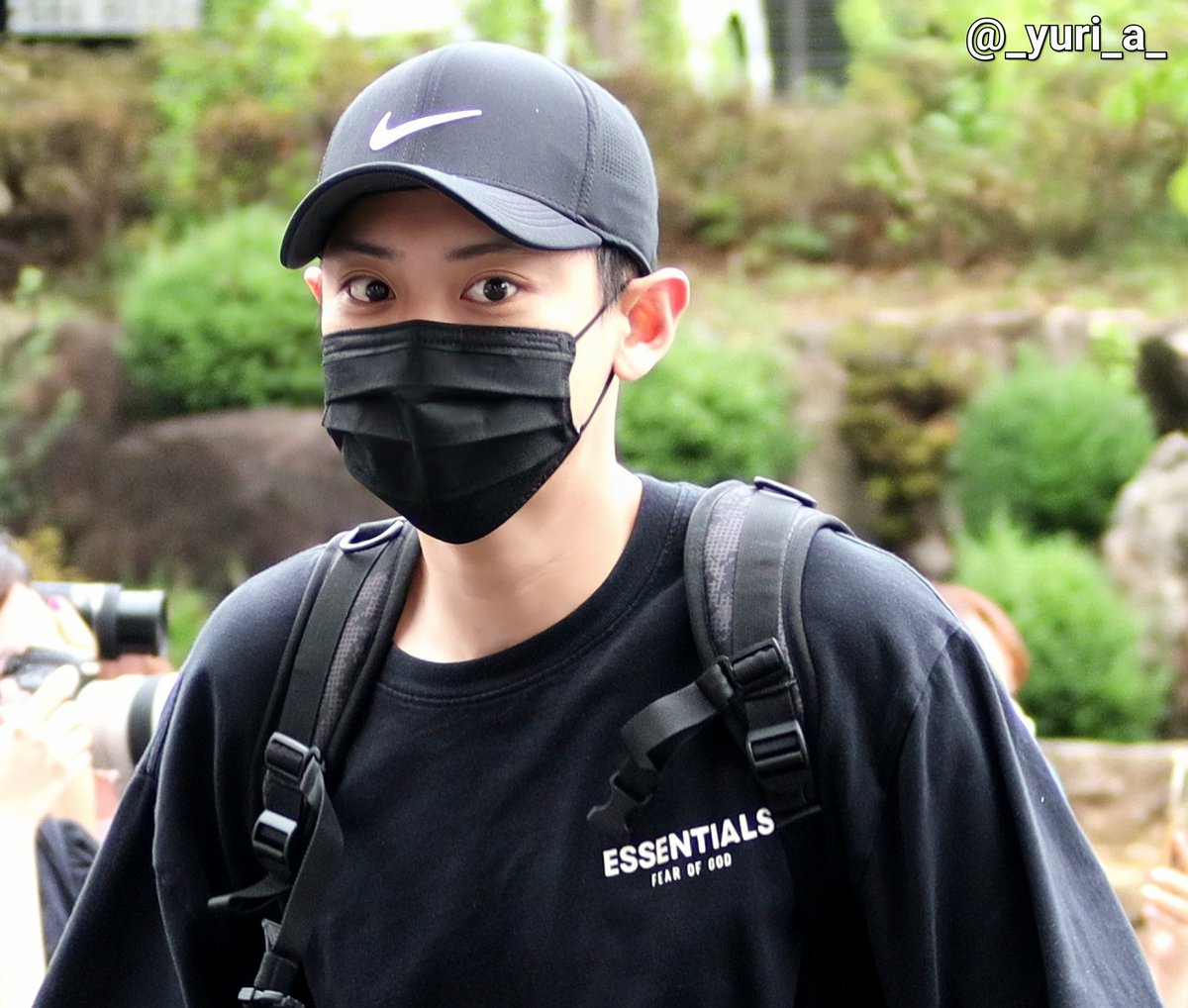 _yuri_a_'s tweet photo. 220820 블루헬멧 메이사의 노래 찬열 출근 pic https://t.co/KFfJAHbKum