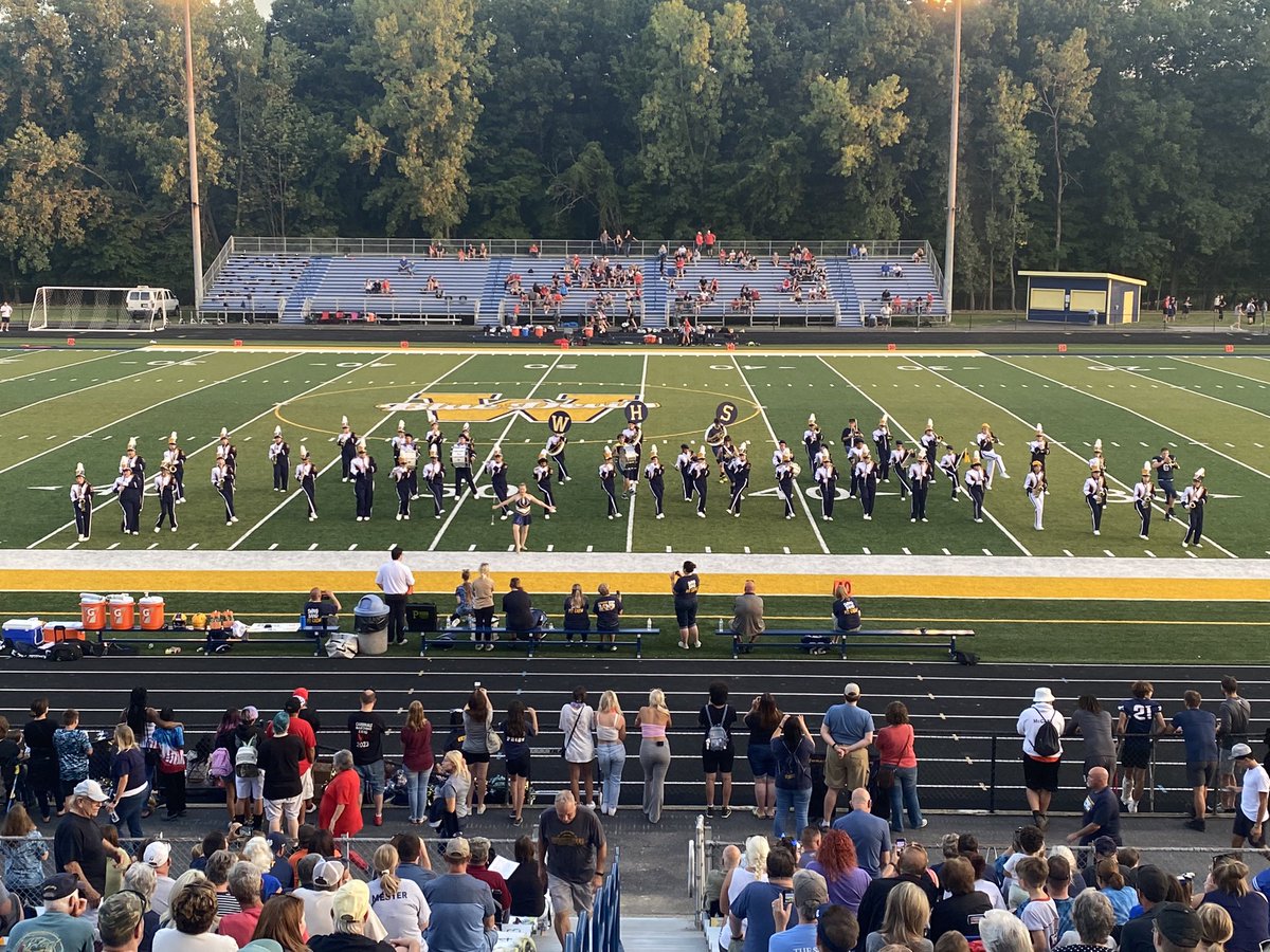 WickliffeSRO's tweet photo. It’s Friday Night lights!!! Our Blue Devils beat Brookside 18-7 for the first game of the season! The students brought the energy, the band played great and the team played tough! Great job everyone! Go Blue Devils! #wickpride @WickliffeHS @WHS_Blue_Devils @wickliffefb https://t.co/UmQl1hEmxe