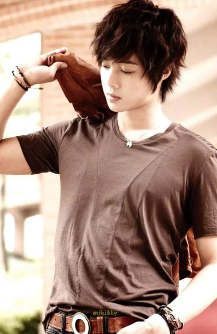 Lorenajane16's tweet photo. #KimHyunJoong #1secondleftEvent #countdownkimhyunjoong https://t.co/Xq7oL1U1yh