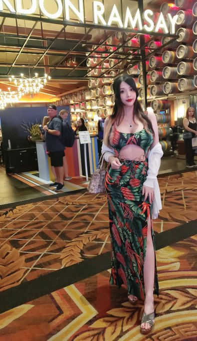 Went to another @GordonRamsay restaurant today! Yummy as always! https://t.co/K868JVUDOe<a class="tags" target="_blank" title="On Twitter" href="/?out=eyJ0eXAiOiJKV1QiLCJhbGciOiJIUzUxMiJ9.eyJpYXQiOjE3MTgyNDI4NzQsImlzcyI6InR3cG9ybnN0YXJzLmNvbSIsIm5iZiI6MTcxODI0Mjg3NCwiZXhwIjoxNzQ5Nzc4ODc0LCJyZWRpcmVjdF91cmwiOiJodHRwczovL3R3aXR0ZXIuY29tL0dvcmRvblJhbXNheSJ9.Qw0aI3hAyrypwVOjssqd8rRHOIiPr4Uuk9rsxQ2CkN3ZDv2e7g2Igt9M9tRzEOXOMOh_1aRS9JkYOeQREMsFAw">@GordonRamsay</a><a href="/tag/cosplay"class="tags"><span>#cosplay</span></a><a href="/tag/mydressupdarling"class="tags"><span>#mydressupdarling</span></a><a href="/tag/marinkitagawa"class="tags"><span>#marinkitagawa</span></a>