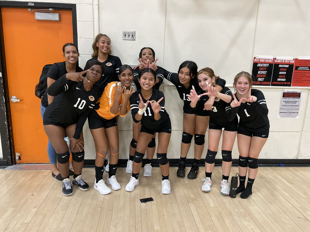 GatewayHSSoccer's tweet photo. Congrats to the Gateway volleyball team for winning their season opener against Denver West! 🧹🏐🧡🖤🏐 @gatewayolys @ghsolympians https://t.co/xMqkZYYgML