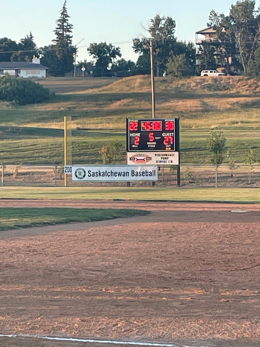 r_galenza's tweet photo. After a tough 10-9 loss in game one. The bats came alive putting up 27 runs beating Manitoba 27-2. Big game tomorrow at 2pm against BC. Let’s go Cougars! https://t.co/gFjLucsZL3