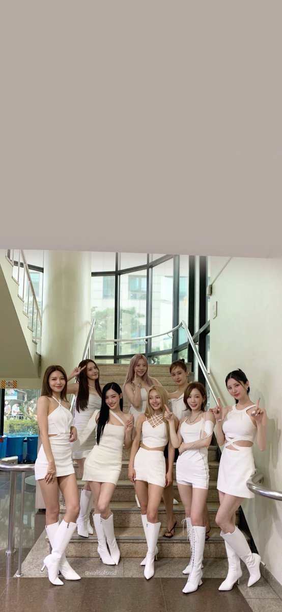 wallsofsnsd's tweet photo. GIRLS’ GENERATION
•LOCK/HOME SCREEN•

💖do not re-edit
💖do not repost without credit

#GirlsGeneration #소녀시대
#FOREVER1 
#뮤직뱅크 #MusicBank https://t.co/ySq1EFtOkw