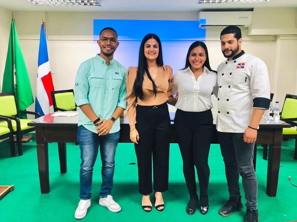 Stephanie Kfouri tweet media