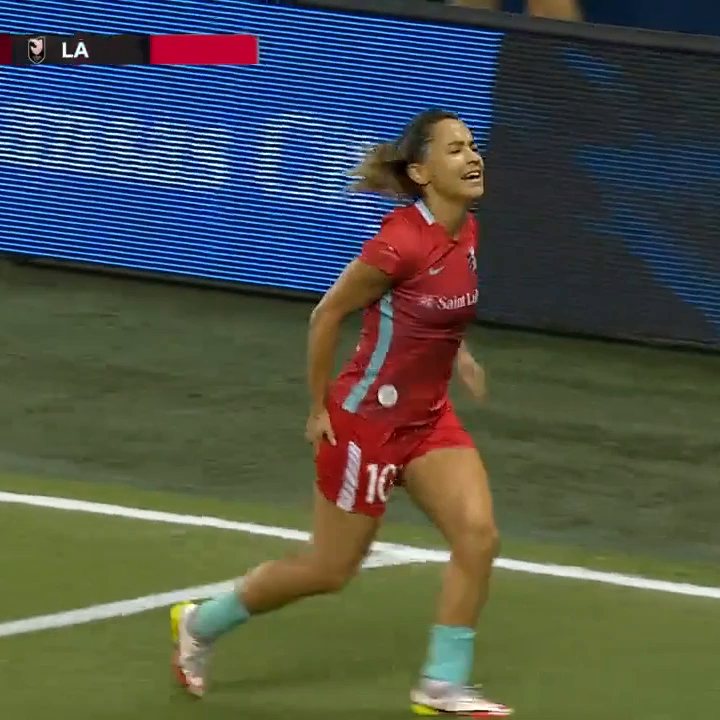 Soccer Women Twerking