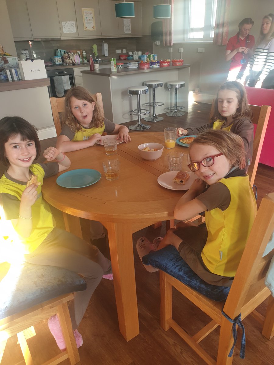 Breakfast time, before bedroom inspection... 🍎🥐