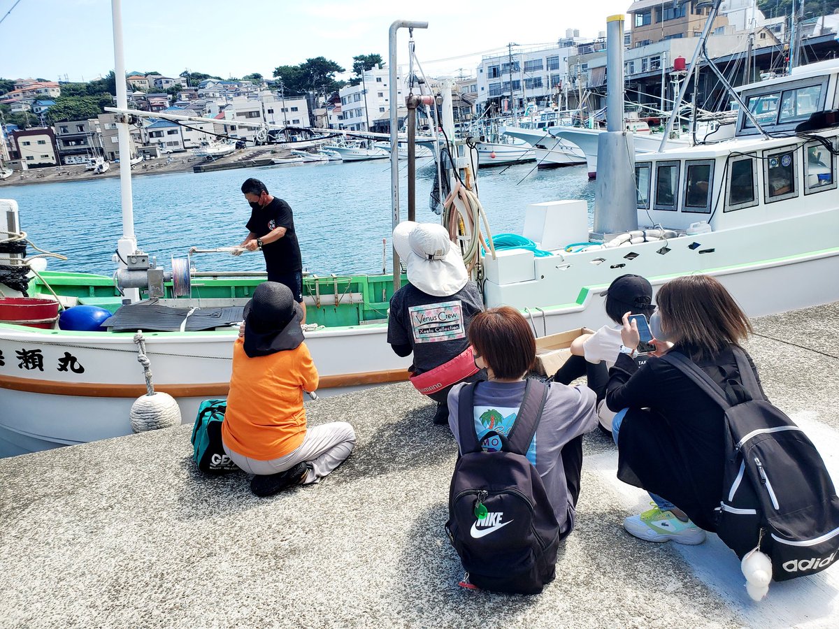 TBTI_Japan's tweet photo. What a wonderful learning day we had in #Inatori community❗️Thank you so much❗️Arigato❗️
#GirlsWhoFish #Japan
#SDG14 #SDG5 #fishingheritage
たっぷり学んでたっぷりいただいて帰ります❗涙の感謝です❗️#稲取 ありがとう❗️#漁する女子ジャパン https://t.co/qoN2aUTEBS