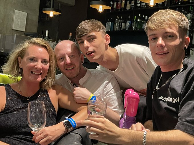 1 pic. Loving @XBIZ so far! #XBIXBerlin ?

These 3 are some of the best people you’ll ever meet! https://t