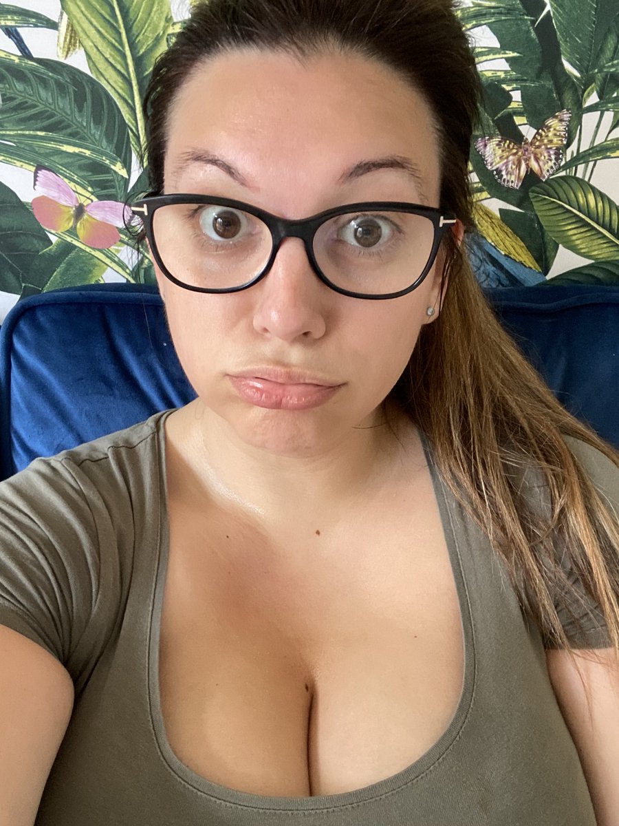 Sophie_Parkerxx's tweet photo. This mornings run was a tough one! Please donate what you can! #sweatinghell https://t.co/A8jG4NPx6X