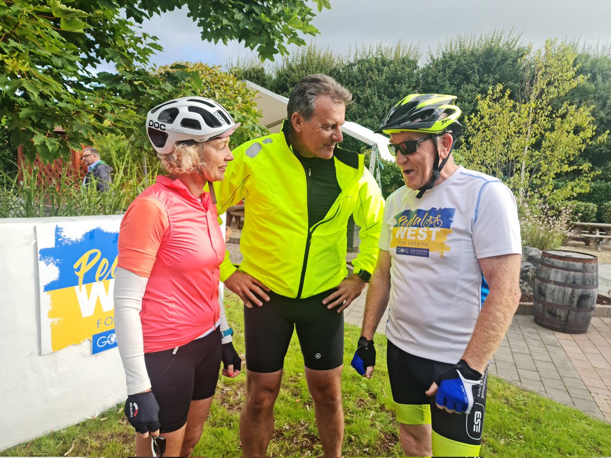 Delighted to see so many people out this morning for the GOAL 75k Pedal west for Ukraine. Great to see Anne O Leary, Barry O Connell Jimmy Deenihan!. Thanks to all for being here this morning! Grateful