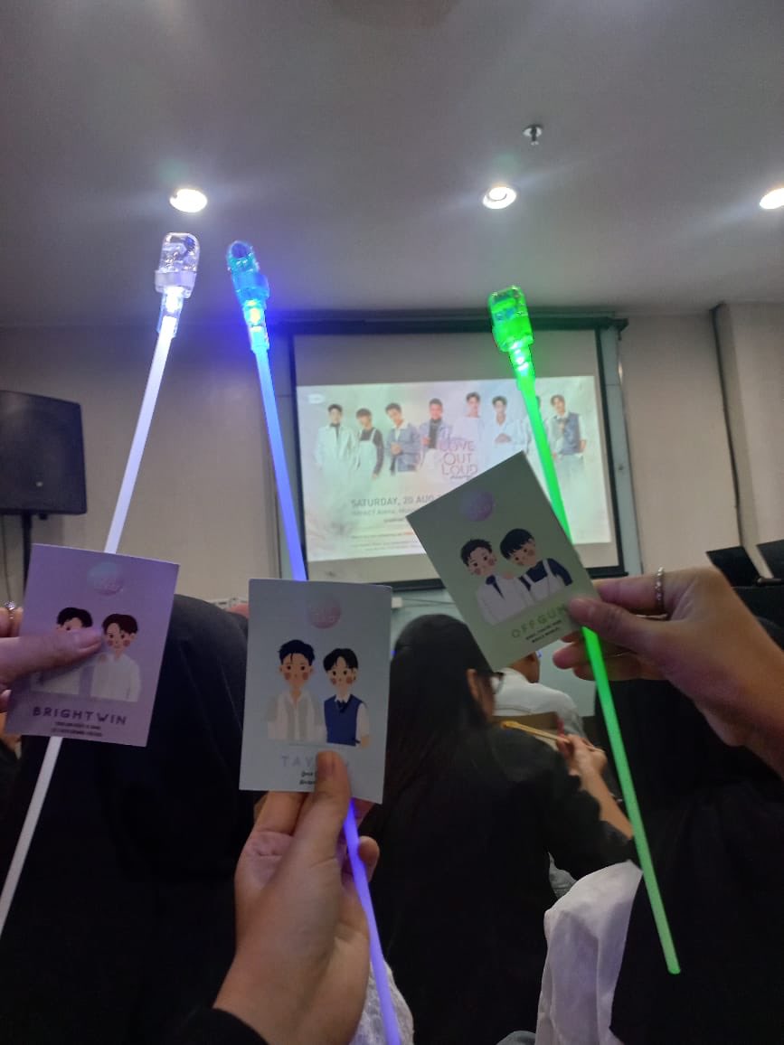 GrlBeat's tweet photo. Aaaa gemeshhh, (Bandung 2022) #LOLFanFest2022 #LOLBrightWin #LOLTayNew #LOLKristSingto #LOLOffGun https://t.co/LOTRzKzU4Y