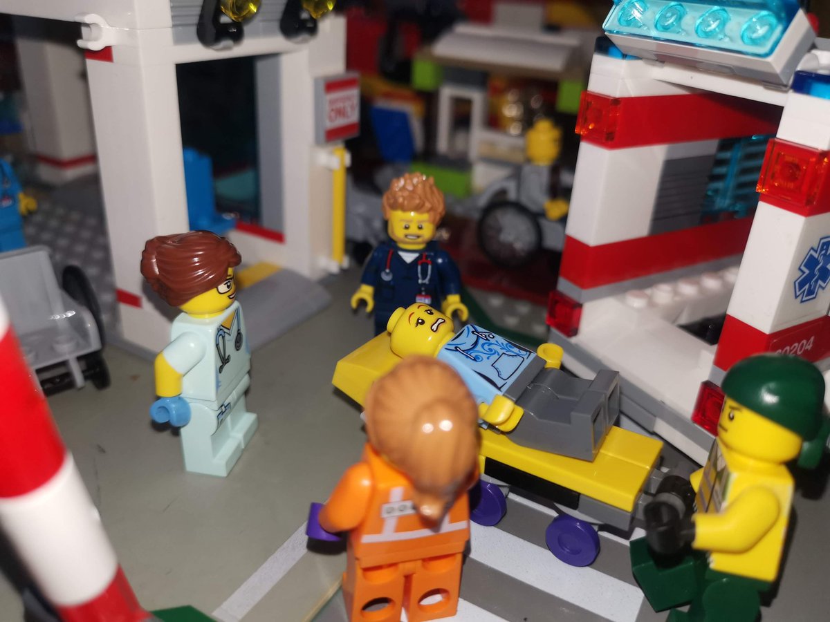 On the International Day of #MedicalTransporters we give a big shout out to all the #ambulance #hems and medical retrieval teams out there! You do an amazing job and when we are trying to hold things together and you rock up it's a huge relief.