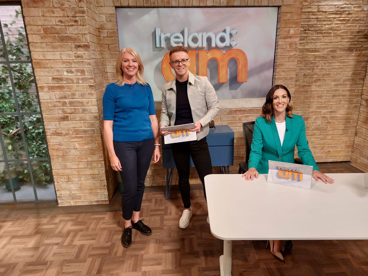 IrelandAMVMTV's tweet photo. Still working from home? How's the back?

Since Work From Home became the norm, more people than ever have been developing back pains. Here with some tips on looking after our backs around the house is physiotherapist Jenny Brannigan!

#IrelandAM https://t.co/745C1xks97