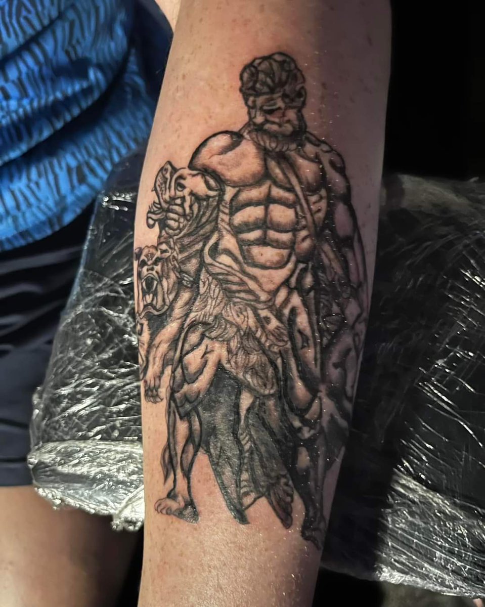 Job done, cheers Neil, another great job. @STANDBACKART #greekgod #hercules #tattoo #goodjob