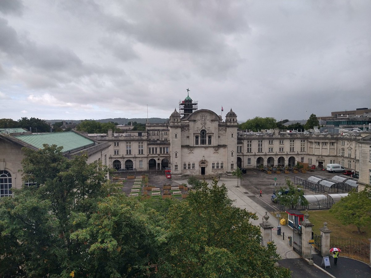 EmmaYhnell's tweet photo. A lovely view from the office today welcoming prospective students to our clearing open day @cardiffuni @CUBiosciences #CUInSeptember https://t.co/OzlaNpn7zo