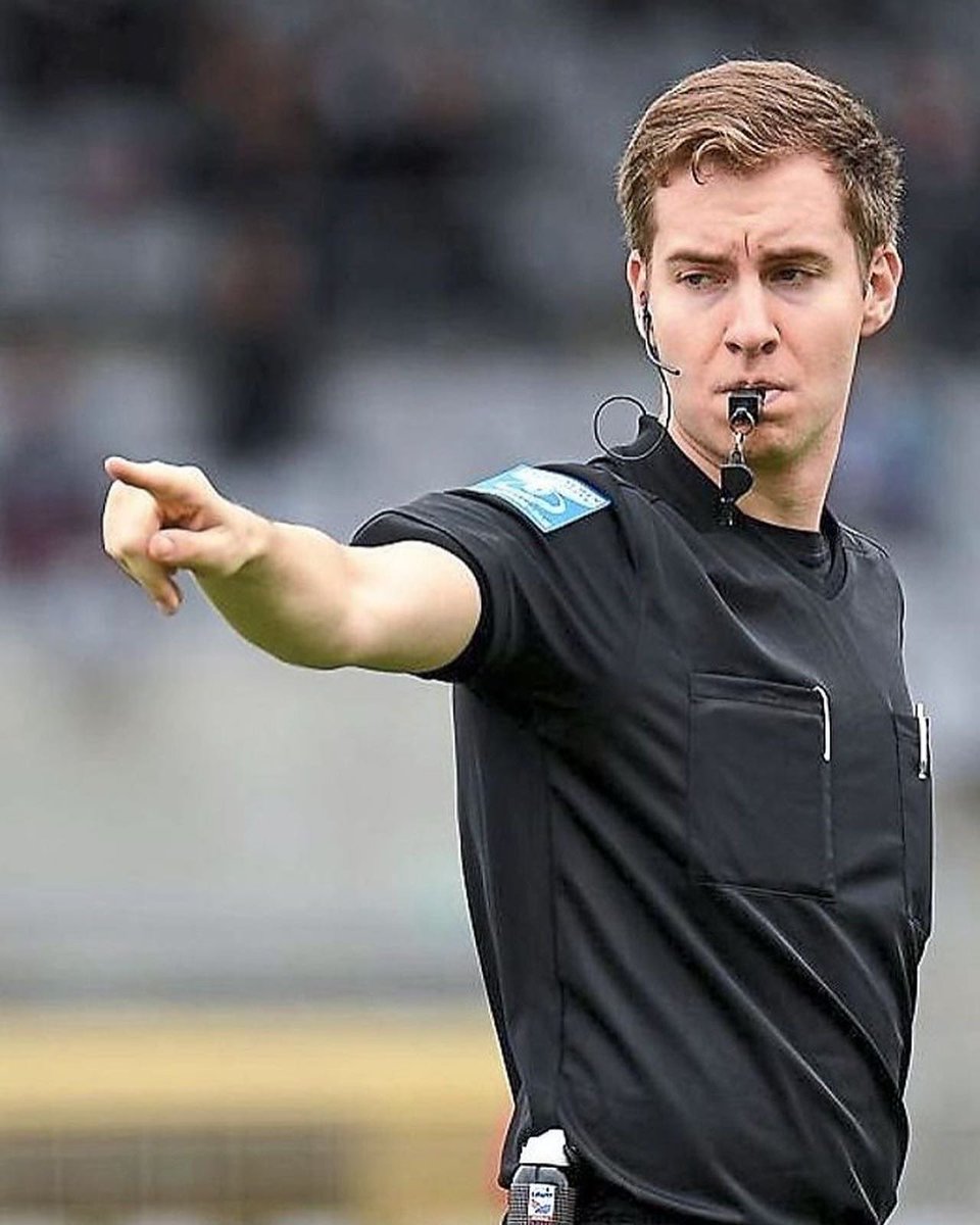 SrAnsetzungen's tweet image. 3. Liga, 5. Spieltag 

SC Freiburg II - Viktoria Köln (14 Uhr)

🙎🏼‍♂️: Martin Speckner
🚩: Johannes Hamper
🚩: Christopher Knauer

#Speckner #SCFVIK #3Liga