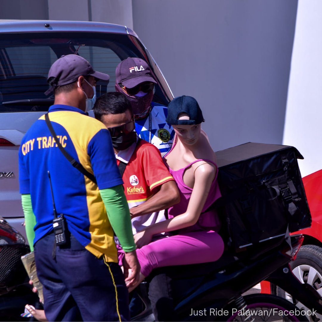 NewsBFM's tweet photo. 1. A delivery rider in the Philippines has gone viral on social media, after he was pulled over by traffic officers for carrying a pillion passenger that wasn’t wearing a helmet. 

Authorities later realised that the pillion rider was actually a life-like mannequin. https://t.co/YHrEXwpe0m