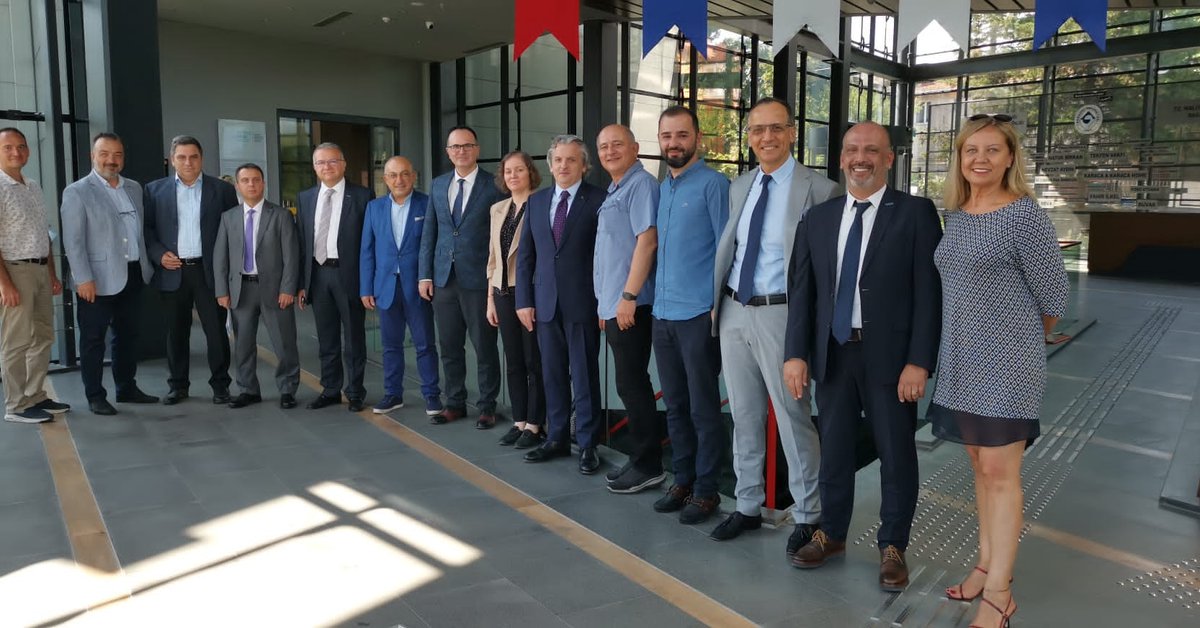 TİTCK Başkanı Doç. Dr. Tolga Karakan ve ekibi,Ist. Sağlık Hiz. Bask. Dr. Hasan Basri Velioğlu ile  MASSİAD,TÜMDEF, İSEK Yönetimi  MDR/IVDR özelindeki çalışmaları anlatmak ve kamu ile iş birlği oluşturmak amacıyla Boğaziçi Üniv. Kandilli Merkez'de bir araya geldik.<a href="/Sadrettin_Dai/">Sadrettin Dai</a>