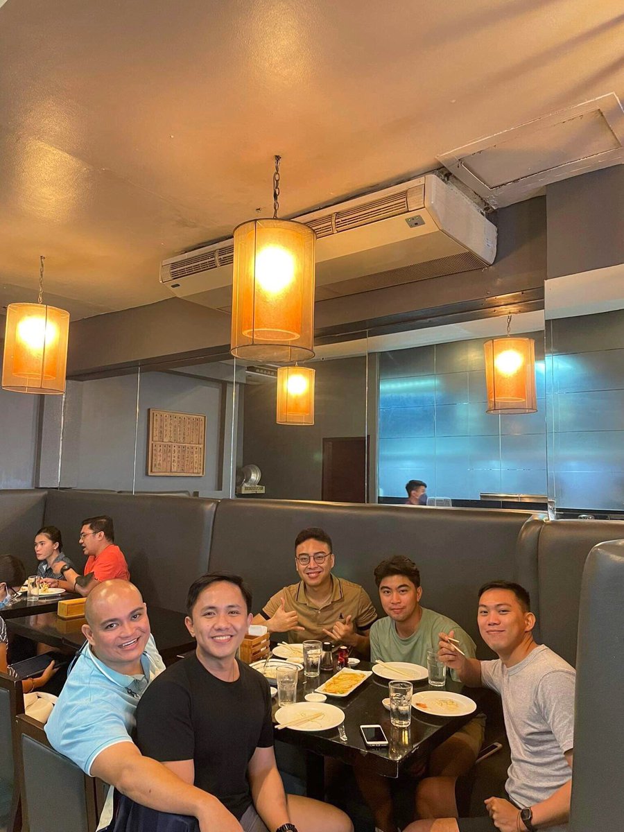 jalo_val's tweet photo. 1st day. I didn’t wanna do this but there’s just people you can’t say no to. Praying na tama etong ginagawa ko! 😂 Happy Kadayawan!
#FirstOfThree https://t.co/vg9EfvZHFU