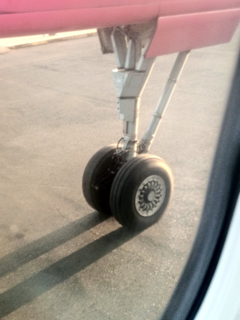 <a href="/FlyJambojet/">FlyJambojet</a> <a href="/KenyaAirways/">Official Kenya Airways</a>  please don't put the lives of your passengers and crew in danger. Flew today on JM 8660 Nairobi to Eldoret and your Dash 8 plane had extremely bald and worn out left outer tire. I have raised the issue with crew.