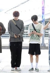 the height difference t_t ayden so so tiny... 💔