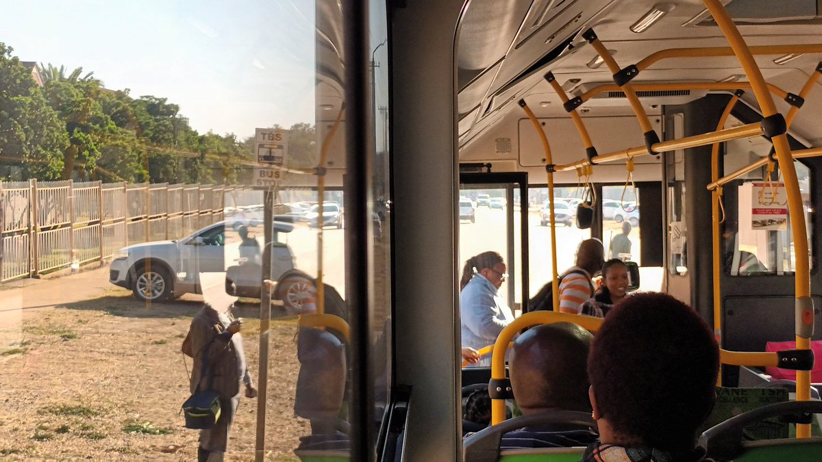 mo_makinta's tweet photo. Morning and Afternoon Rush hour(s).

#photography #ontheroadphotography
#photographylovers #PhotographyIsArt #photographystories https://t.co/V6Rfcb0wvK