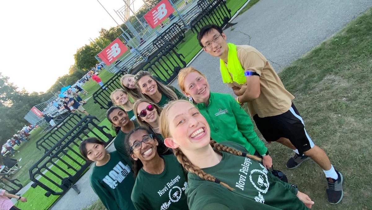 novidistance's tweet photo. Great first meet today at Lamplighter!! Our Varsity girls finished 12th in their flight while JV finished 10th in their flight. Also, big shoutout and happy birthday to Abby German, finishing 19th overall!! 👏💚🤍🥳
#lotsoffreestuff
#midnightrun https://t.co/UStxsVHJFA