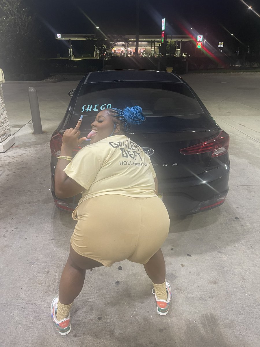 SharrahShay's tweet photo. Ummmm IM A MUTHAFUCKING CITY GIRL 🤸🏾‍♂️😜❤️‍🔥🗣 https://t.co/s49j8SCbyD