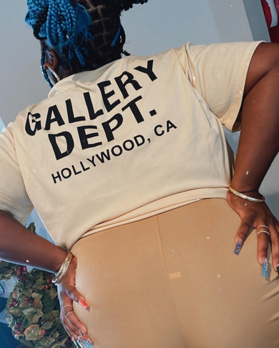 SharrahShay's tweet photo. Ummmm IM A MUTHAFUCKING CITY GIRL 🤸🏾‍♂️😜❤️‍🔥🗣 https://t.co/s49j8SCbyD