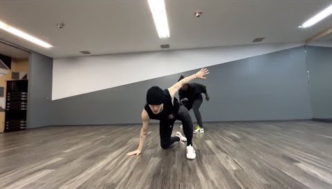 JacksonWGlobal's tweet photo. [#JSYOUTUBE] 220820

Watch Jackson Wang - Cruel (MV demo) 
https://t.co/f19WZ5HXm8

#Cruel #MAGICMAN 
#JacksonWang #王嘉尔 #잭슨  #TEAMWANG @JacksonWang852 https://t.co/k2A7NVFLrW