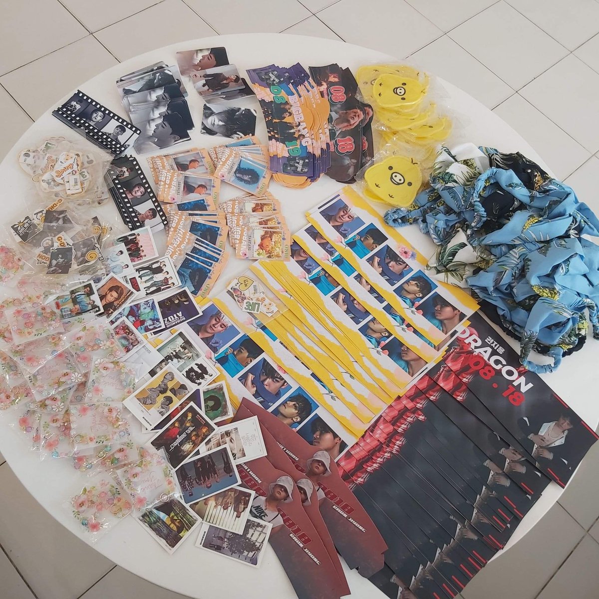 DaragonIloilo's tweet photo. Come join Us here at Cafe d’Amis for Big Bang On site  Cup Sleeve Event To Celebrate Big Bang 16th Anniversary  and Kwon Jiyong’s Birthday. #16YearsWithBIGBANG  #SuperstarGDragonDay https://t.co/0QEqB8l1ue