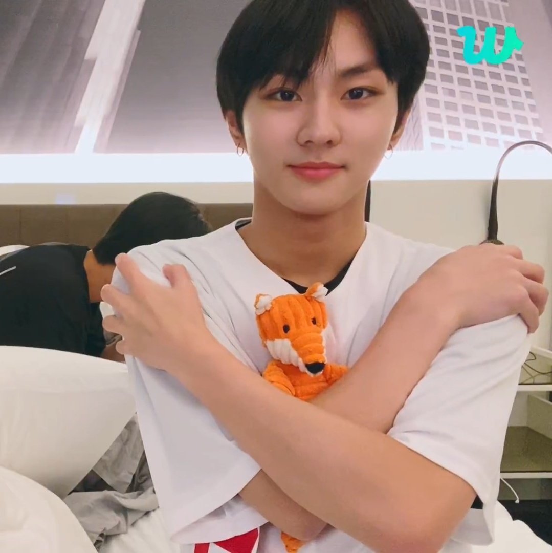 jollywonie's tweet photo. "this is sunoo hyung" 😭 https://t.co/n24pX3FxjF
