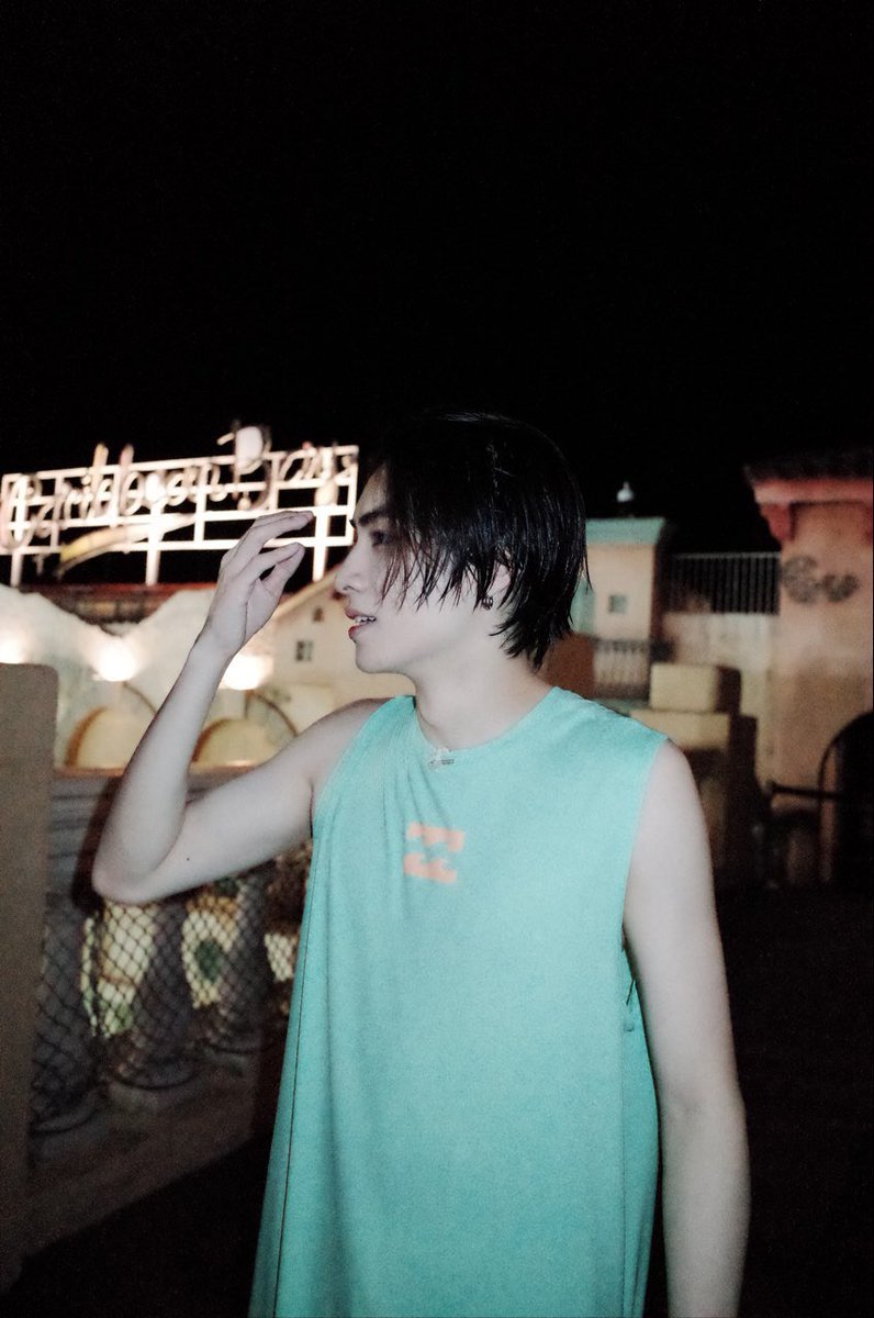 WayV_bbl's tweet photo. •220819• Xiaojun 💭

“Olvidé que alguien me tomó fotos.” https://t.co/GfaJ3FOQpT