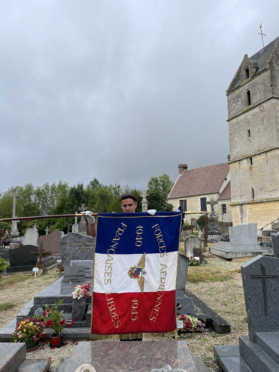 senateur61's tweet image. #RouteLeclerc #2ièmeDB @FabriceDAndrea autour de @BAYARDChris de ses équipes et des élus @ornedepartement @tendanceouest61 @OuestFrance14 autour de #ColetteMarinCatherine grande résistante 🇫🇷plus de 40 portes drapeaux 👏🏻un travail exemplaire qui devrait intéresser les historiens