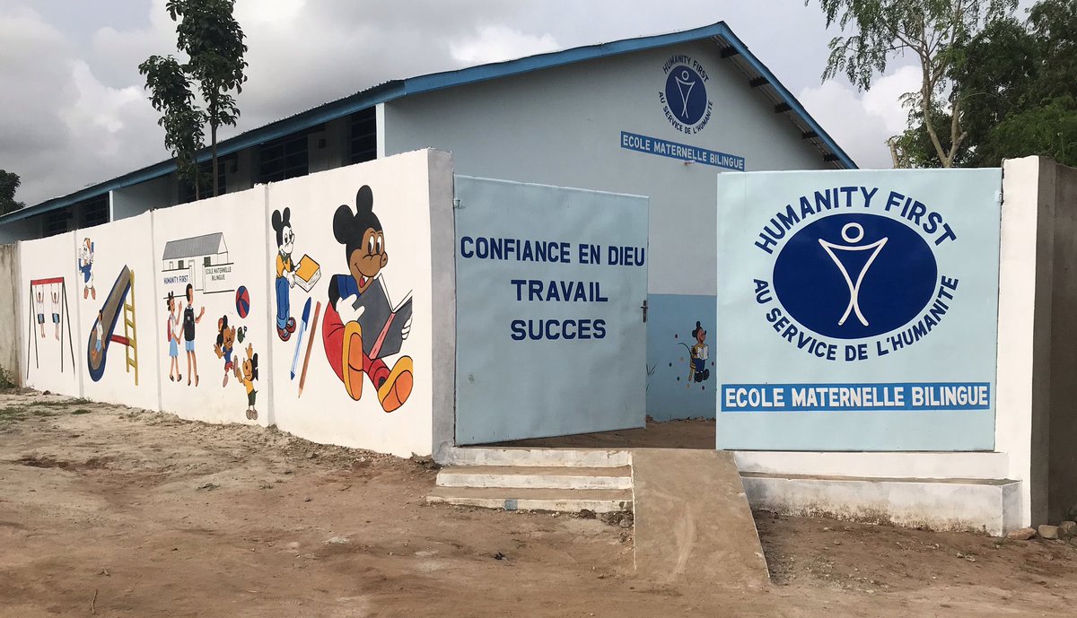 HFI1995's tweet photo. This weekend our @HumanityFirstDE team is showcasing some of the amazing work they have done around the world including building new #hospitals, #schools, #orphanages, mobile eye #surgery and village #water installations 

#JalsaGermany https://t.co/MelCMq47rs